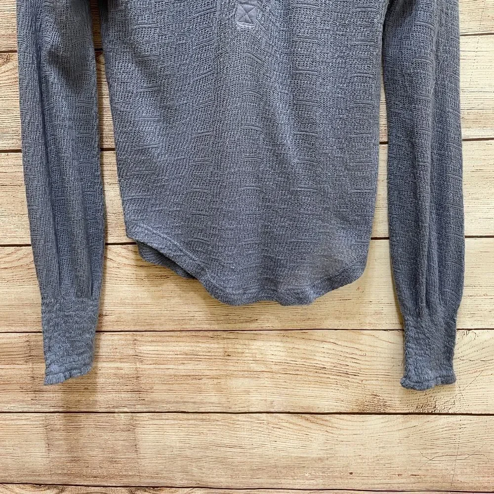 FREE PEOPLE EMBROIDERED HENLEY THERMAL‎ TOP IN BLUE
